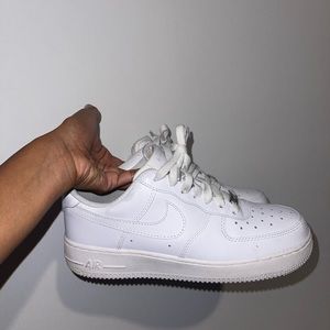 GENTLY WORN - Nike Womens Air Force 1